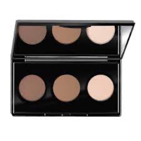 Farmasi Other - Face Sculpting Palette